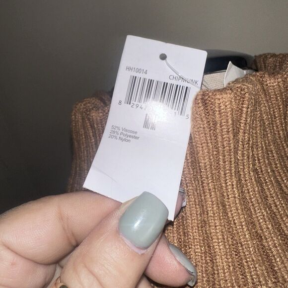 NWT House of Harlow 1960 Congac Brown Cropped Turtleneck Sweater Sz Medium NEW - Picture 7 of 8